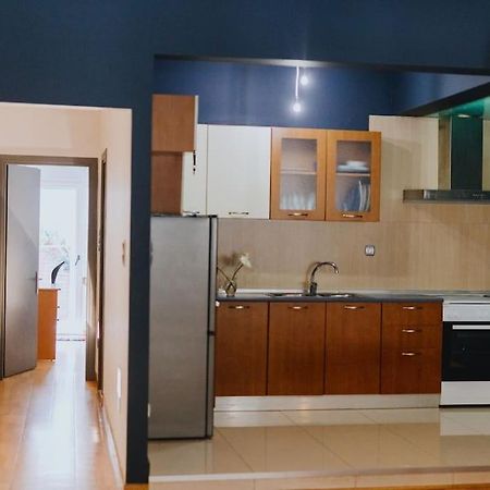 Cosy & Spacious Central Apartment كوموتيني المظهر الخارجي الصورة