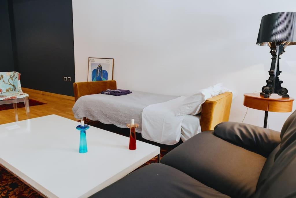 Cosy & Spacious Central Apartment كوموتيني المظهر الخارجي الصورة