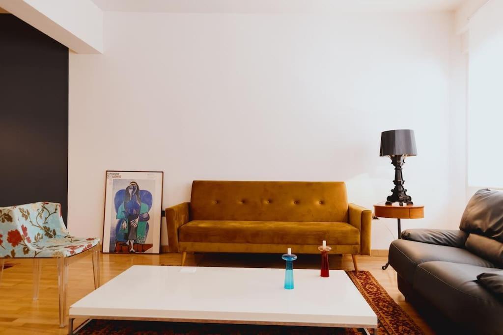 Cosy & Spacious Central Apartment كوموتيني المظهر الخارجي الصورة
