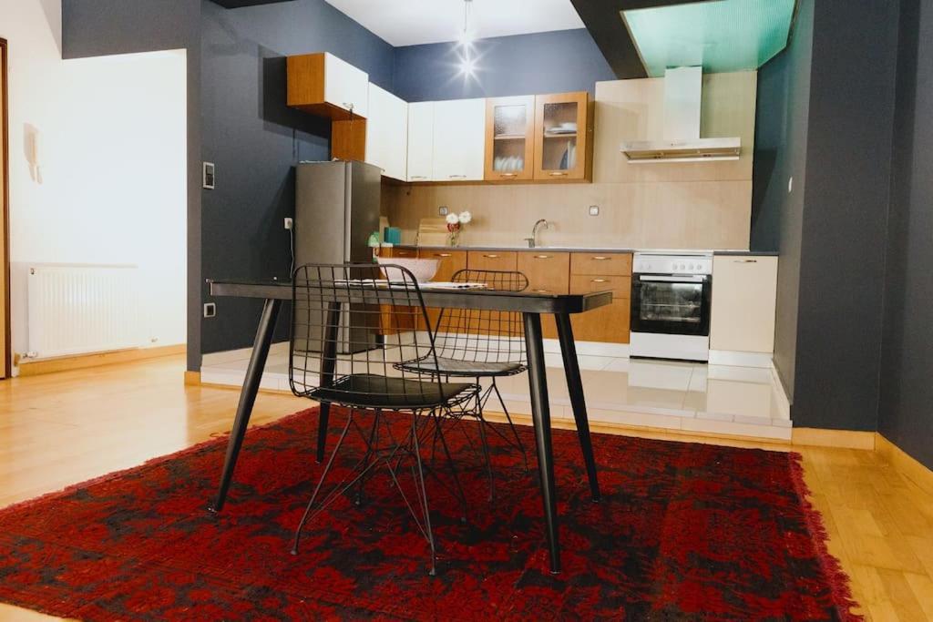 Cosy & Spacious Central Apartment كوموتيني المظهر الخارجي الصورة