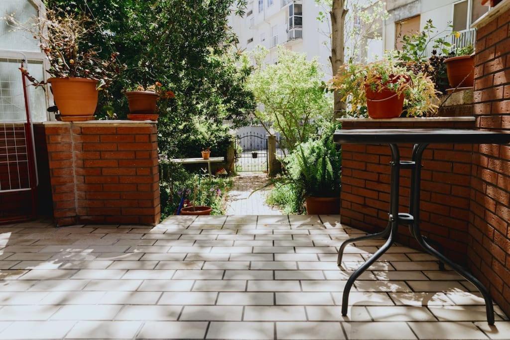 Cosy & Spacious Central Apartment كوموتيني المظهر الخارجي الصورة